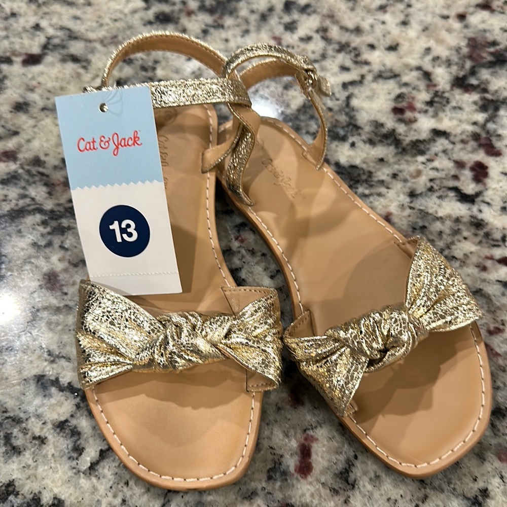 Car jack sandals 13